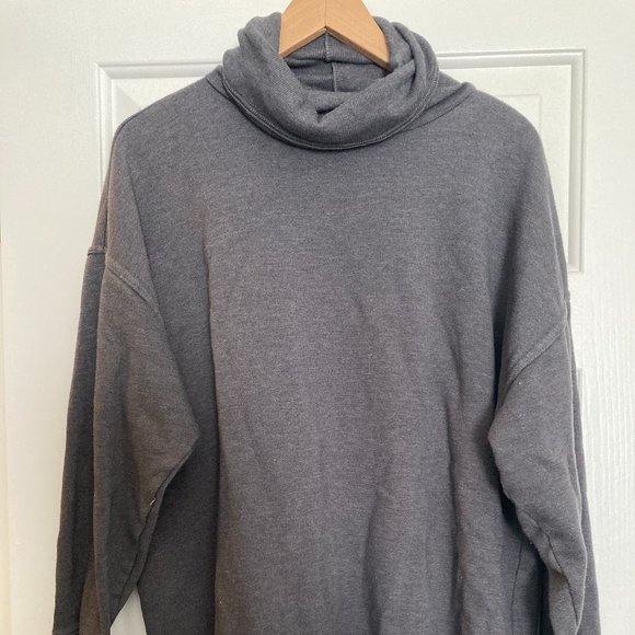 Aerie cropped sweatshirt with ribbed turtleneck Oversized fit Size S - Picture 1 of 4